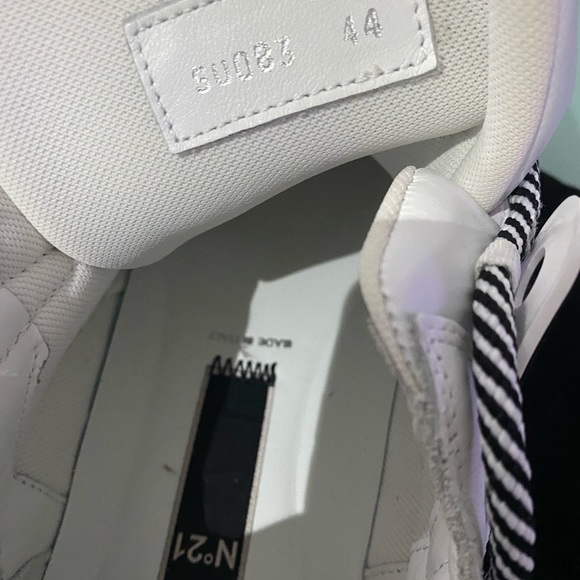 No. 21 - Picture 4 of 4